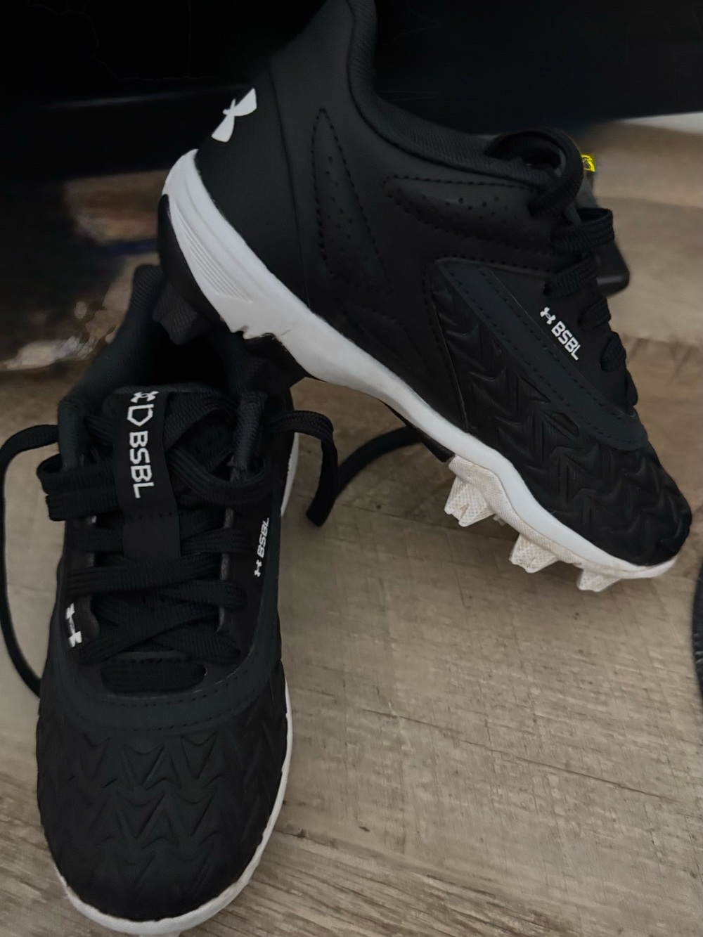 Under Armour Kids Black and White Baseball Cleats